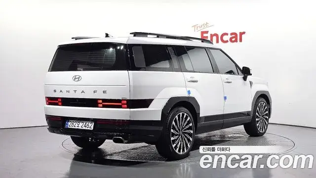 Hyundai Santa Fe 2024 — Photo 2/20