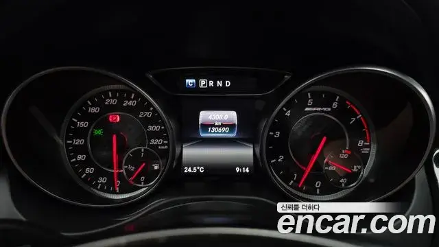 Mercedes-Benz GLA-Class 2018 — Şəkil 6/32
