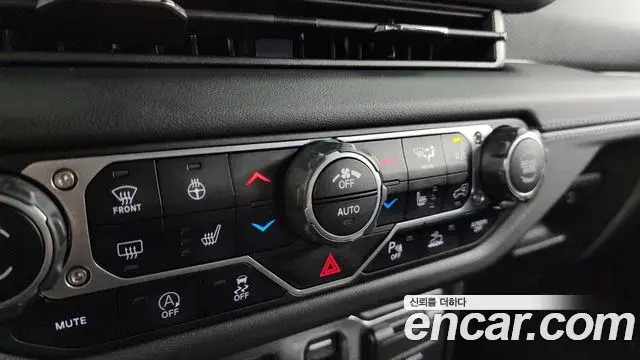 Jeep Wrangler 2024 — Photo 19/20