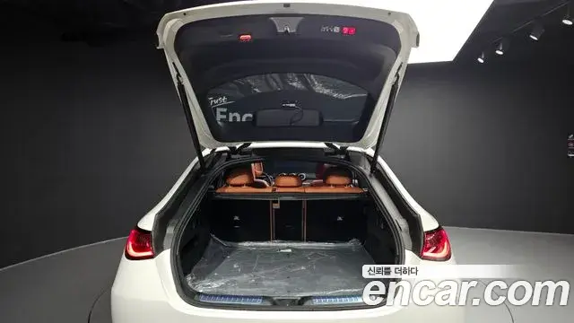 Mercedes-Benz GLC-Class 2025 — Photo 20/20