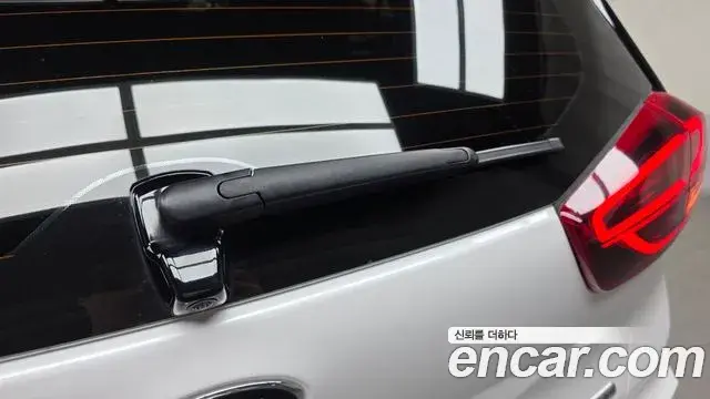 Kia Niro 2020 — Şəkil 13/33