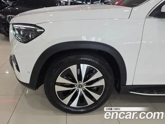 Mercedes-Benz GLE-Class 2026 — Photo 4/17