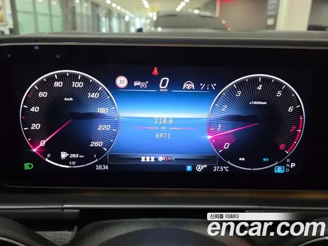 Mercedes-Benz GLE-Class 2026 — Photo 6/17
