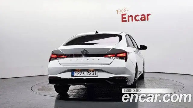 Hyundai Avante 2023 — Фото 4/20