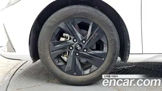 Hyundai Avante 2023 — Фото 5/20