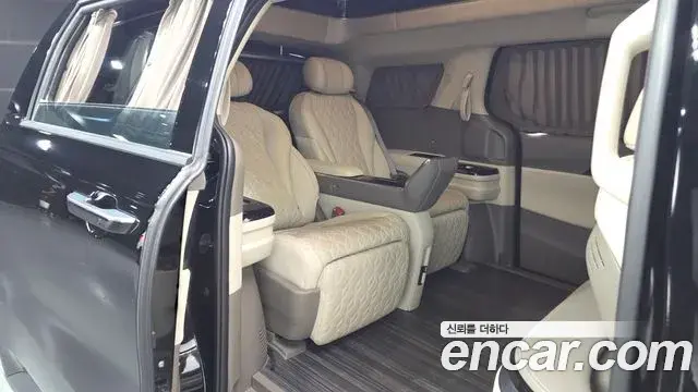 Kia Carnival 2024 — Фото 11/20