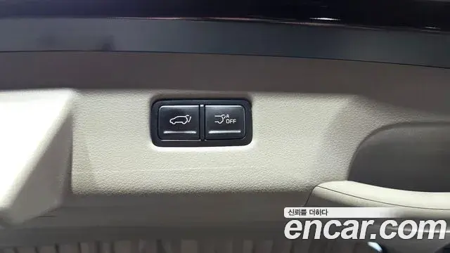 Kia Carnival 2024 — Фото 16/20