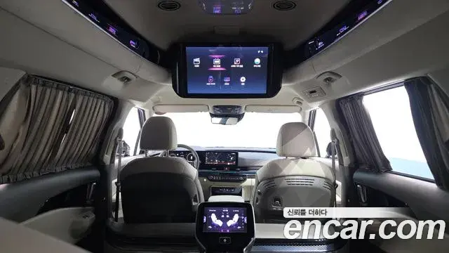 Kia Carnival 2024 — Фото 18/20