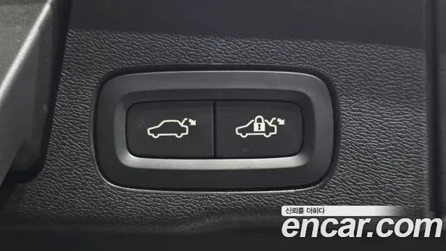 Volvo XC60 2024 — Photo 16/20