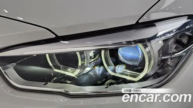 BMW 1 Series 2019 — ფოტო 2/32