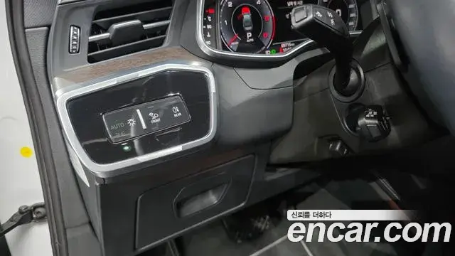 Audi A6 2020 — ფოტო 17/20