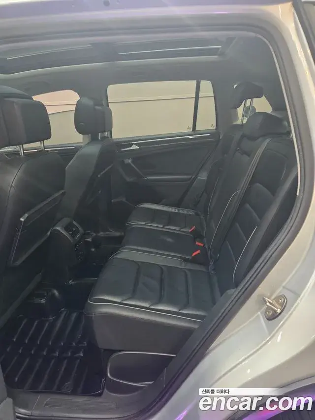 Volkswagen Tiguan 2018 — Şəkil 6/18