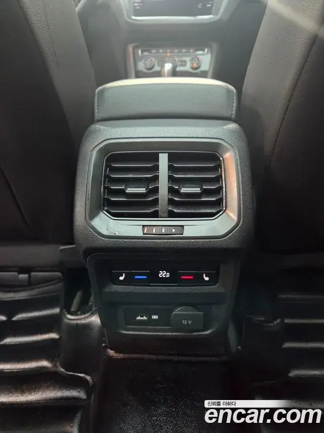 Volkswagen Tiguan 2018 — Şəkil 18/18