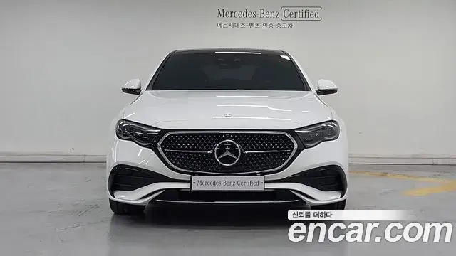Mercedes-Benz E-Class 2024 — Photo 2/20