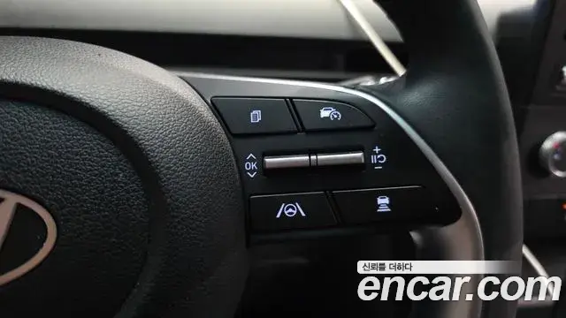 Hyundai Staria 2025 — Photo 19/20