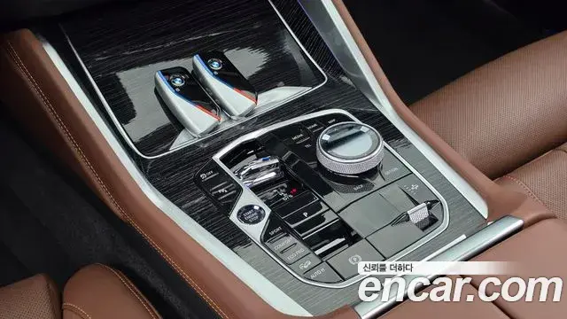 BMW X6 2024 — Photo 9/20