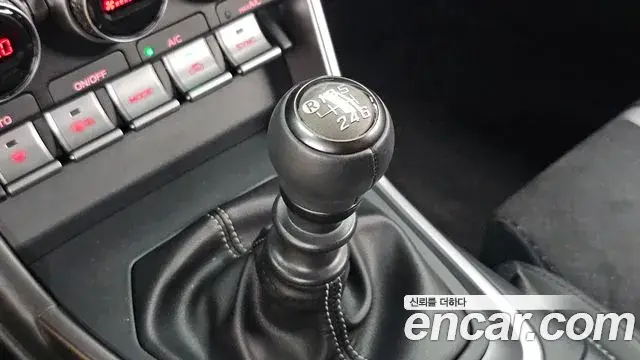 Toyota GR86 2025 — Şəkil 9/20