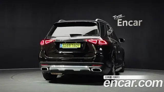 Mercedes-Benz GLE-Class 2020 — Şəkil 12/20