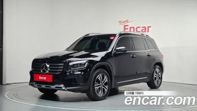 Mercedes-Benz GLB-Class 2024 — Photo 1/20