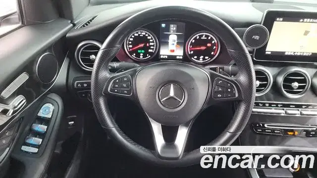 Mercedes-Benz GLC-Class 2019 — Photo 5/31