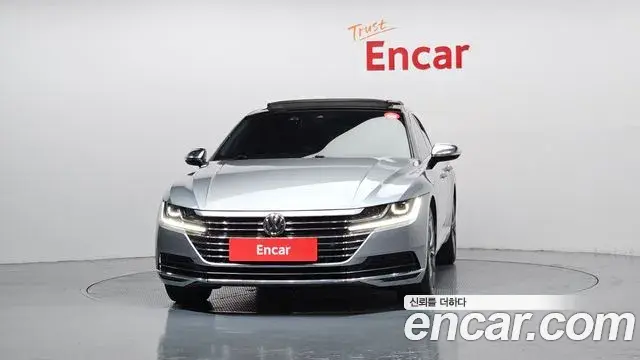 Volkswagen Arteon 2018 — Şəkil 18/20