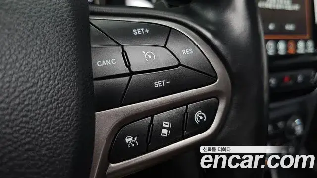 Jeep Cherokee 2021 — Photo 22/35