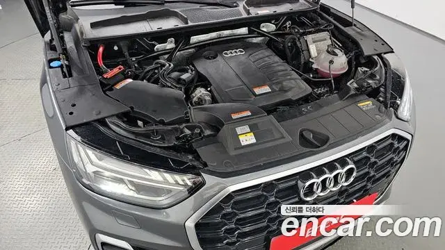 Audi Q5 2023 — Фото 6/20