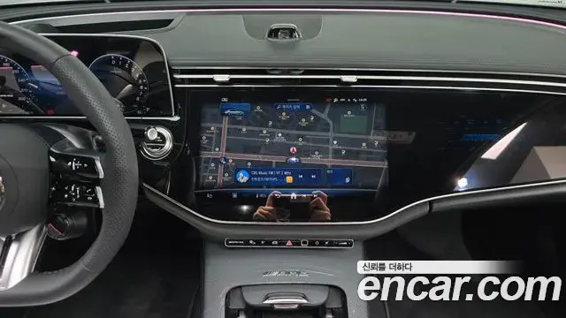 Mercedes-Benz E-Class 2025 — Фото 13/20