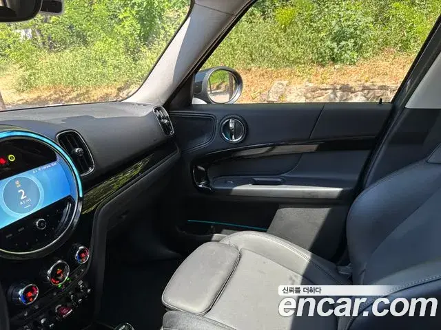 Mini Cooper D Countryman 2021 — Photo 12/20