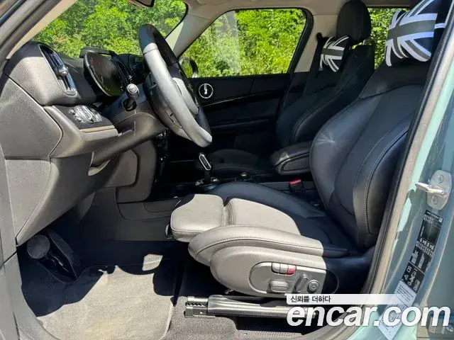 Mini Cooper D Countryman 2021 — Photo 17/20