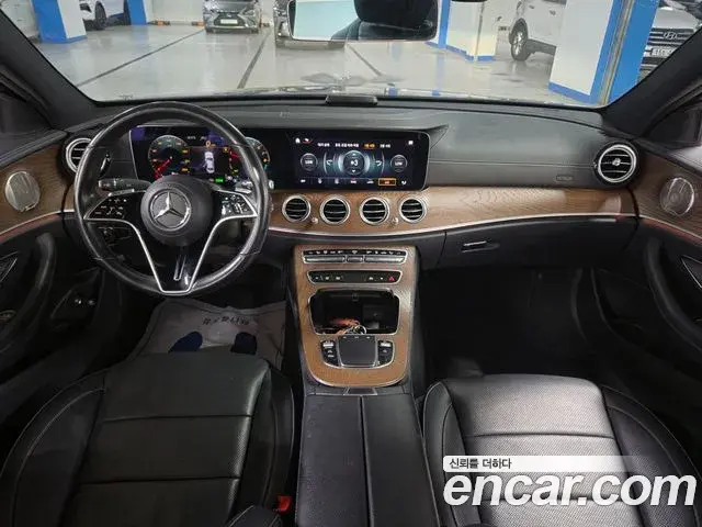 Mercedes-Benz E-Class 2021 — Фото 16/20