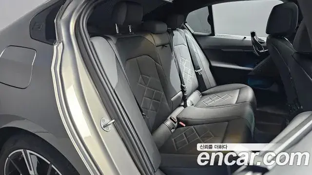 BMW 5 Series 2025 — Photo 11/20