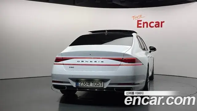 Genesis G90 2023 — Photo 10/20