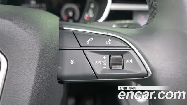Audi Q3 2022 — ფოტო 20/31