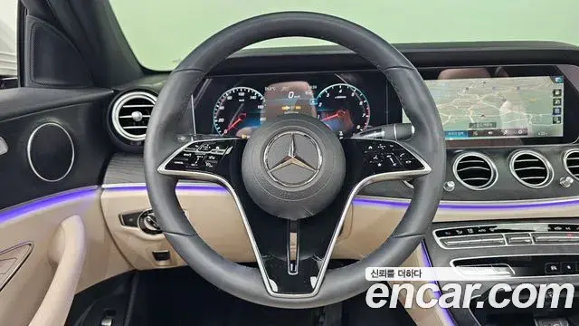 Mercedes-Benz E-Class 2023 — Şəkil 29/30