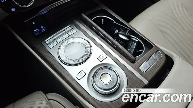 Genesis Electrified G80 2021 — Şəkil 9/20