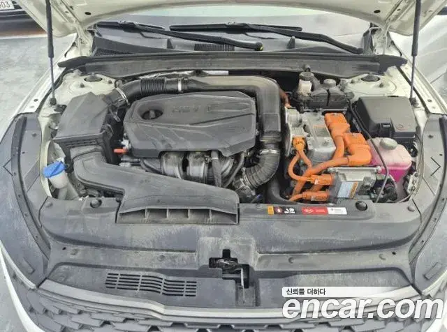 Kia K5 2020 — Şəkil 12/18