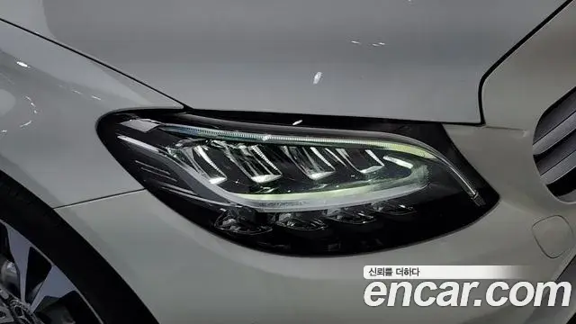 Mercedes-Benz C-Class 2021 — Şəkil 4/34