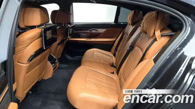 BMW 7 Series 2019 — Şəkil 19/36