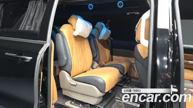 Kia Carnival 2025 — Şəkil 12/20