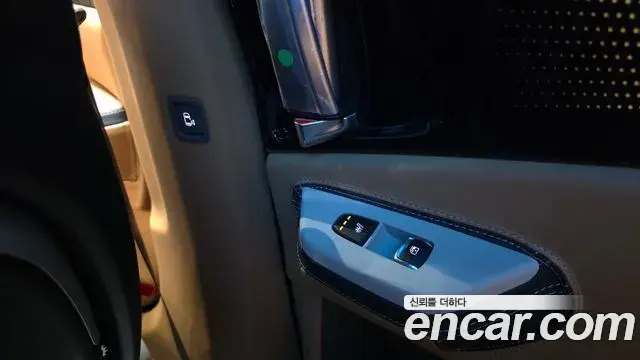 Kia Carnival 2025 — Şəkil 19/20