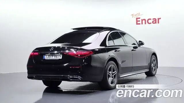 Mercedes-Benz S-Class 2022 — Photo 2/20