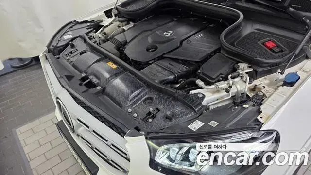 Mercedes-Benz GLS-Class 2021 — Photo 29/36