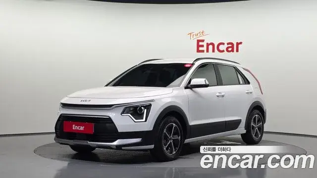 Kia Niro 2025 — ფოტო 9/38