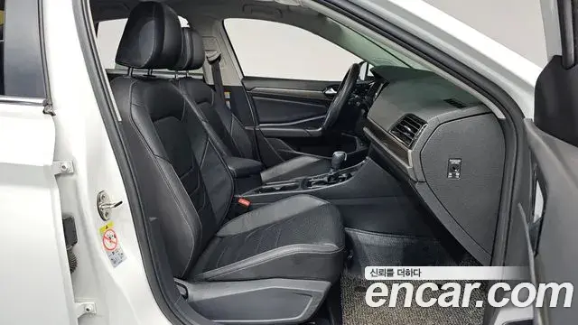 Volkswagen Jetta 2021 — Photo 26/34