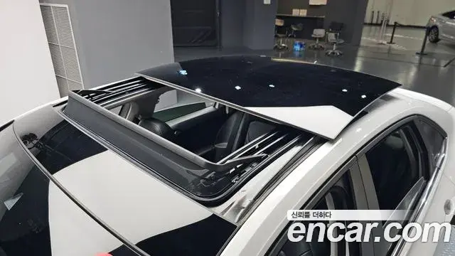 Volkswagen Jetta 2021 — Photo 9/34