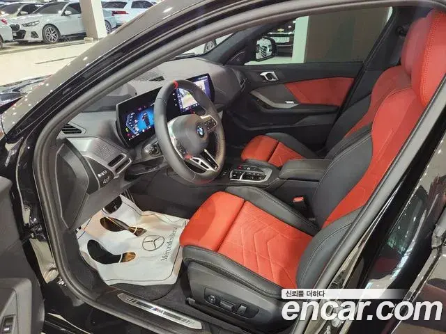 BMW 1 Series 2025 — Şəkil 8/18