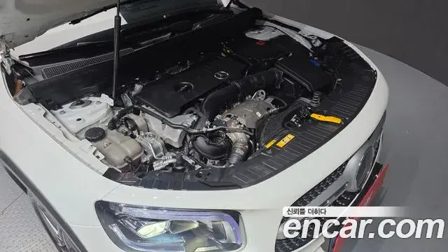 Mercedes-Benz GLB-Class 2023 — Photo 5/20
