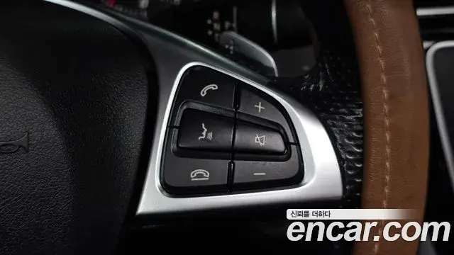 Mercedes-Benz GLE-Class 2018 — Photo 14/36