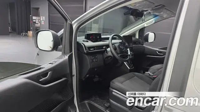 Hyundai Staria 2021 — Şəkil 29/30